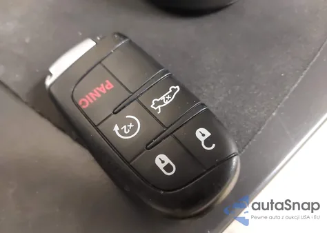 2023 Chrysler 300 Touring L из США, поврежденный, VIN 2C3CCADG6PH613901